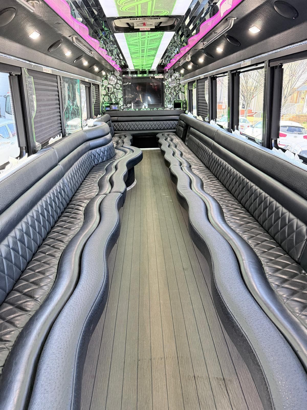 Party Bus — photo 1